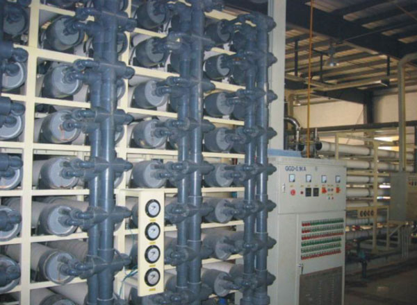 ���̰���